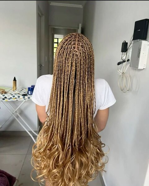 Sonia Hair