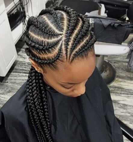 GHANA BRAIDS ODER FISCHGRÄTENZÖPFE: WIE MAN SIE PERFEKT HINBEKOMMT?