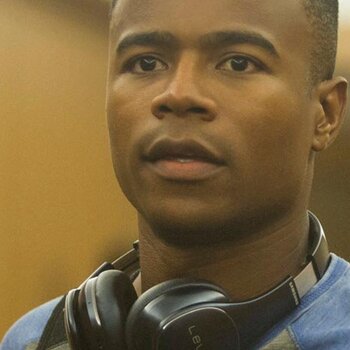 netflix_reggie_green_coiffure_afro