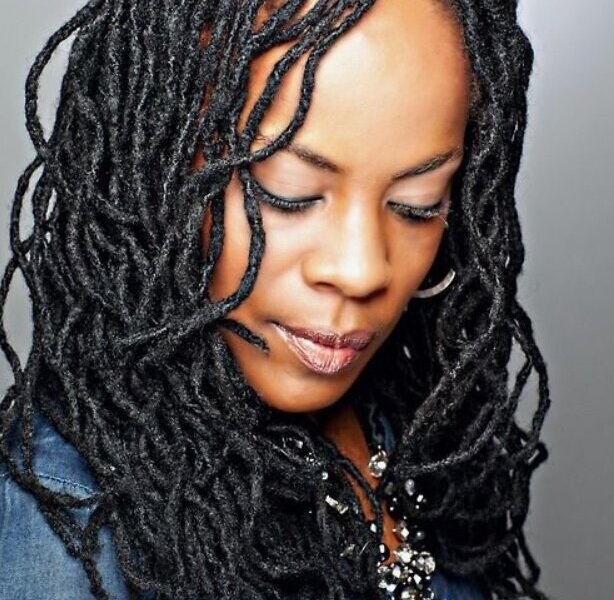 Faux Locs: Wie du den Schritt wagst!